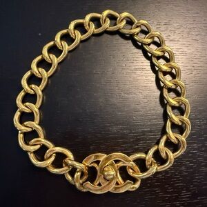 Elegant Gold Chain Necklace